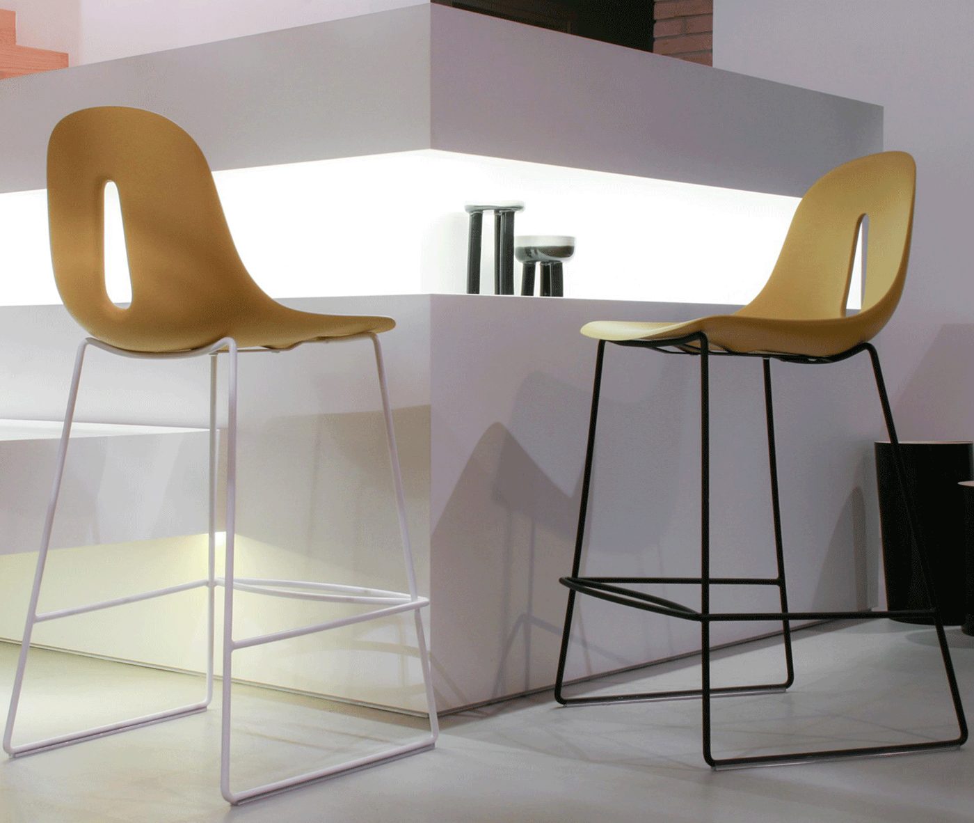 Chairs&More